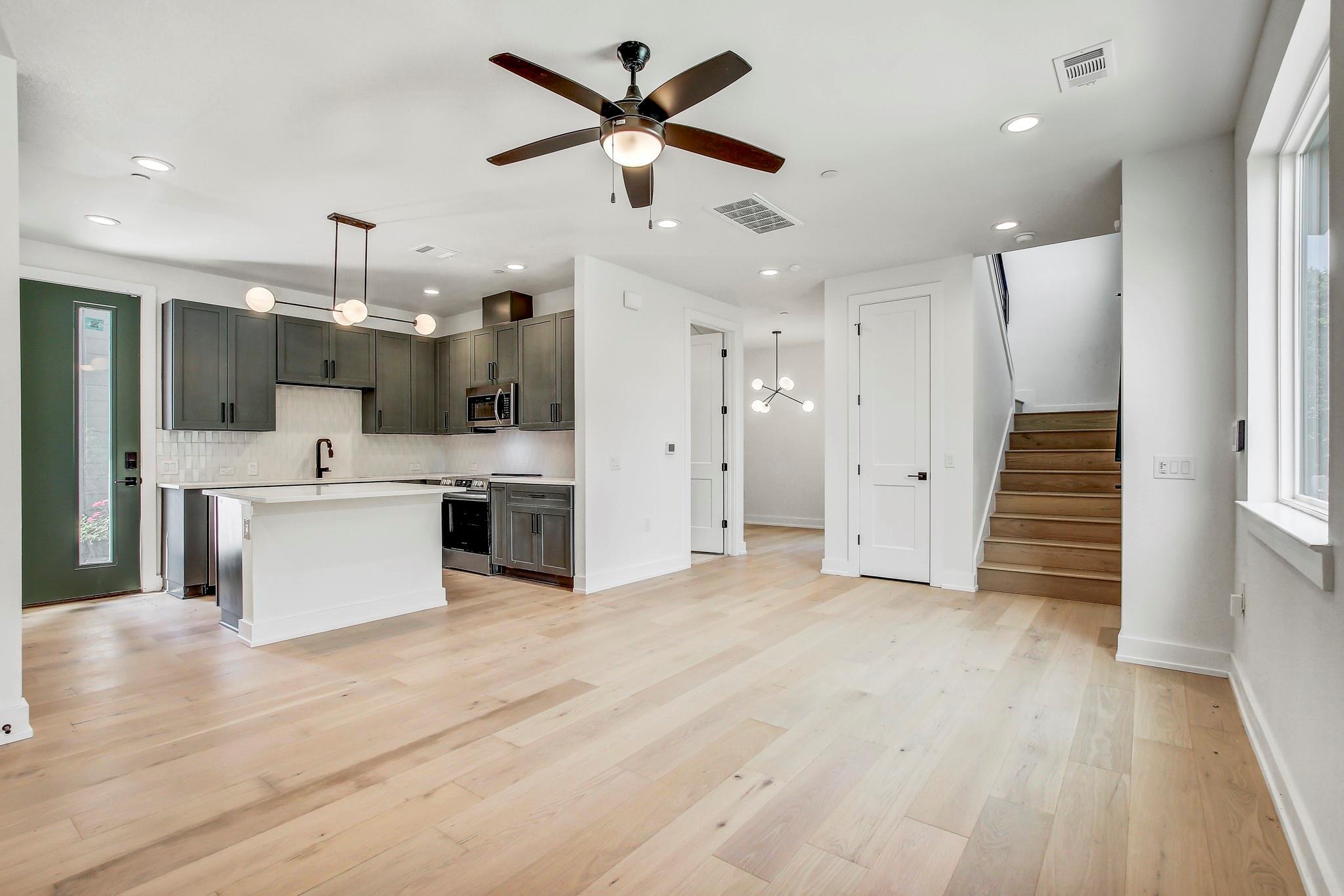 4127 E 12th Street #3 (6)